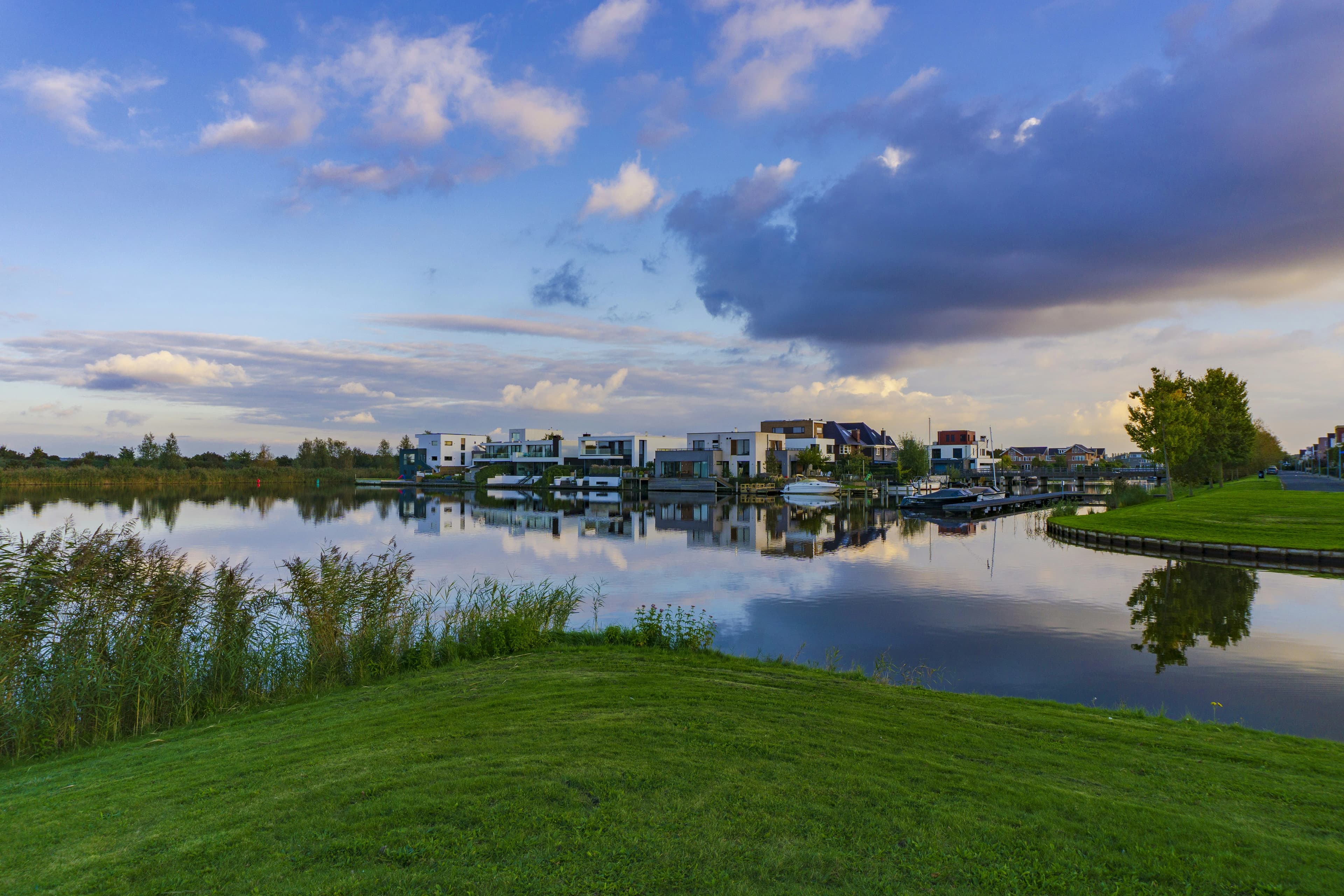 Almere - Hotels met jacuzzi en wellness