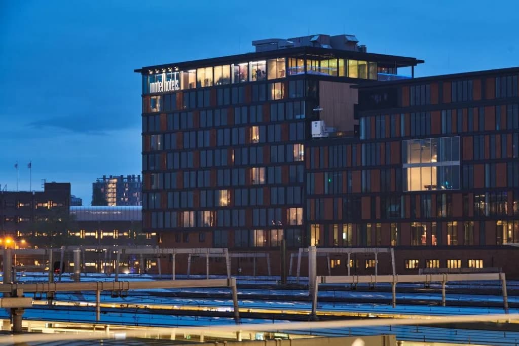 Eindhoven Design Hotel - Jacuzzi op kamer